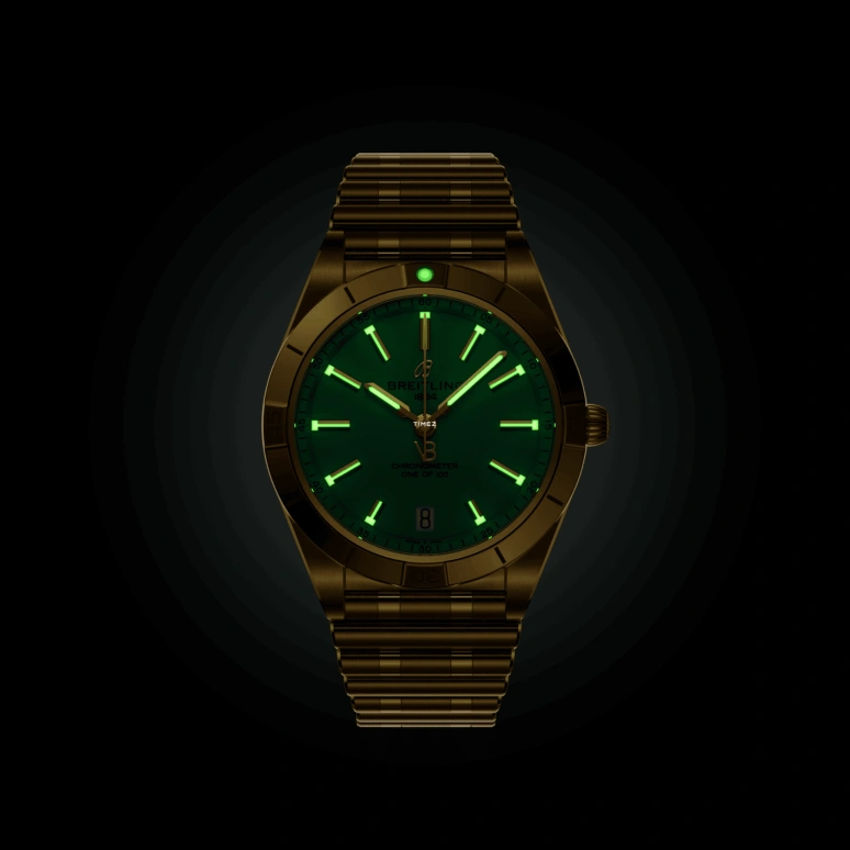 Breitling,Chronomat 36mm,36mm,Yellow Gold,Green,Automatic,Day,Sapphire,Hardlex,K103801A1L1K1