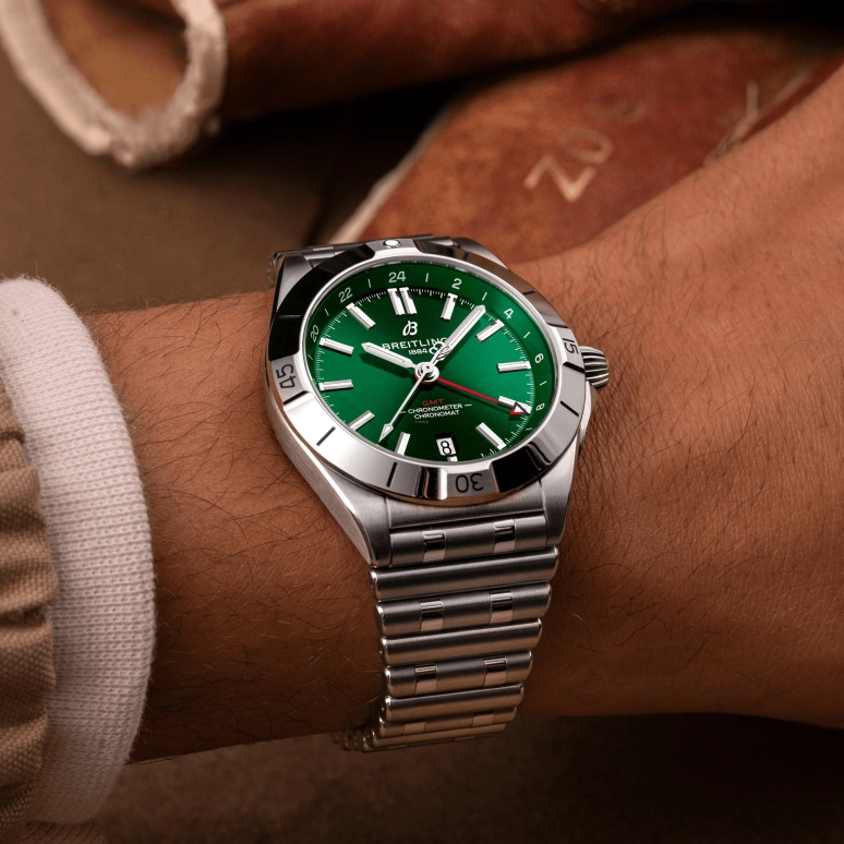 Breitling,Chronomat 40mm,40mm,Stainless Steel,Luminous,Green,Automatic,42hours,In-house Caliber,A32398101L1A1