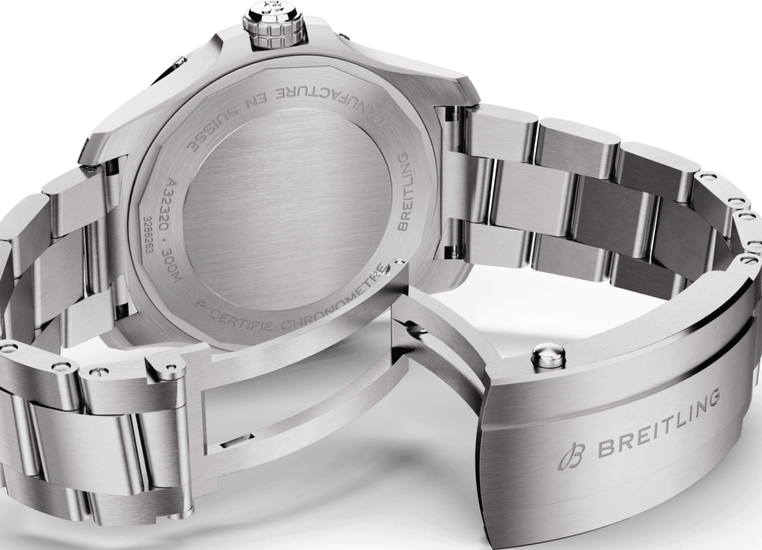 Breitling,Avenger 44mm,44mm,Stainless Steel,Black,Automatic,Day,Dule Time,A32320101B1A1
