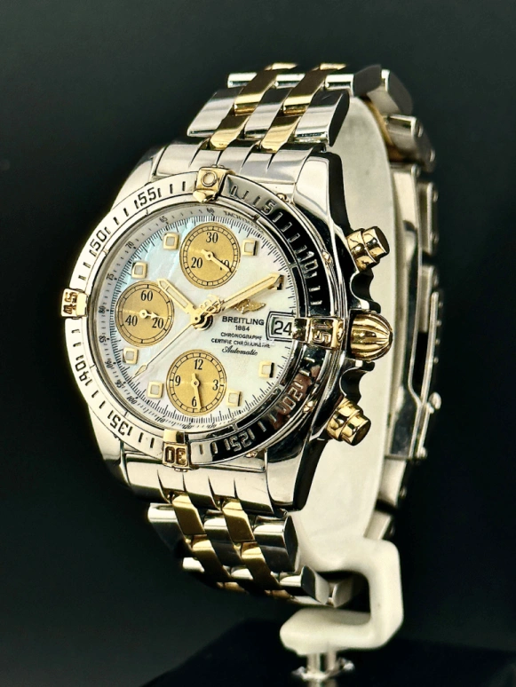 Breitling,Cockpit 39mm,39mm,Stainless Steel,White,Automatic,Chronograph,Day,B13357