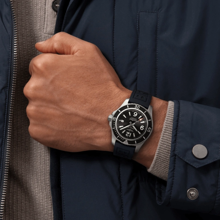 Breitling,Superocean 44mm,44mm,Stainless Steel,Black,Automatic,Day,40hours,A17367D71B1S2