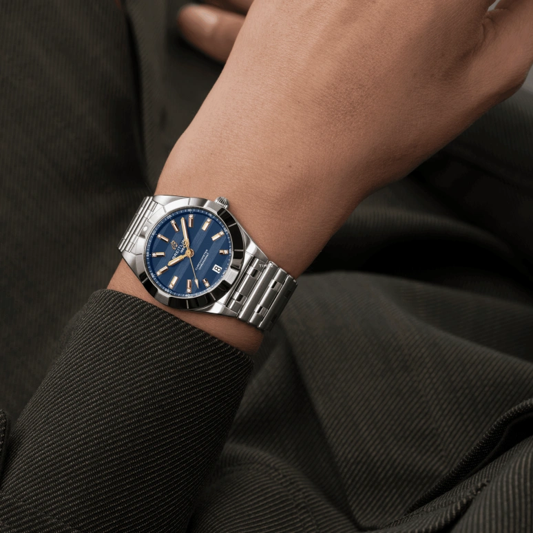 Breitling,Chronomat 32mm,32mm,Stainless Steel,Blue,Quartz,Day,26280hours,A773109A1C1A1