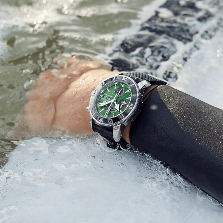 Breitling,Superocean 44mm,44mm,Stainless Steel,Green,Automatic,Chronograph,Date,Day,A13313121L1S1