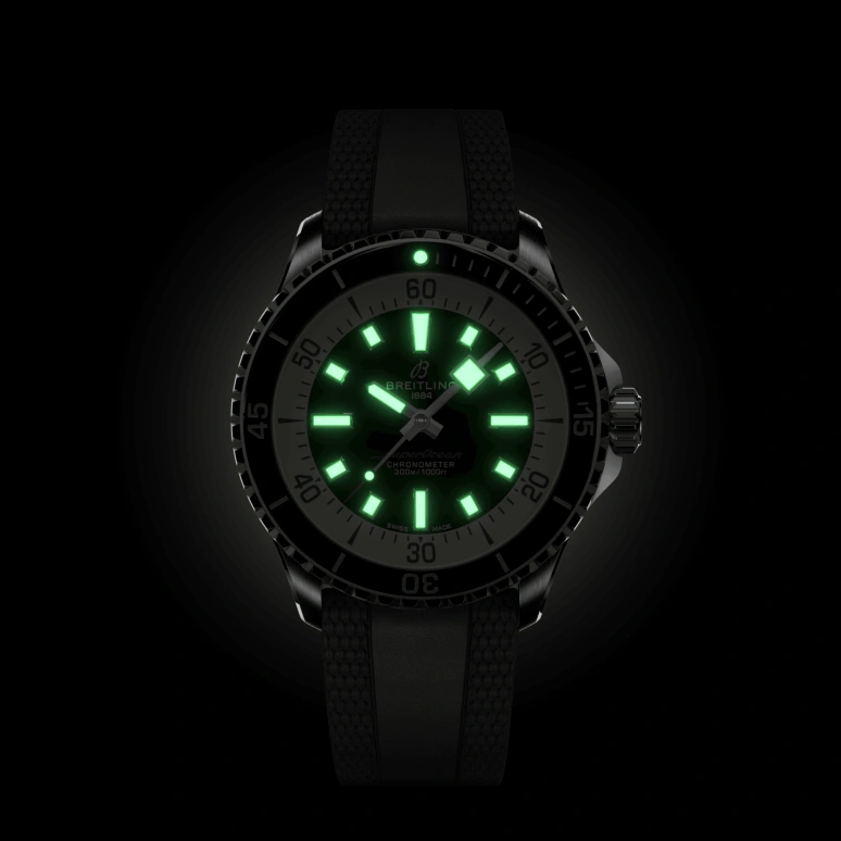 Breitling,Superocean 42mm,42mm,Stainless Steel,Black,Automatic,40hours,In-house Caliber,A17375211B1S1