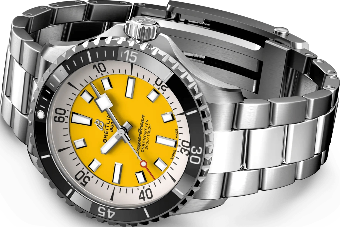 Breitling,Superocean 42mm,42mm,Stainless Steel,Yellow,Automatic,38hours,In-house Caliber,A17375211I1A1