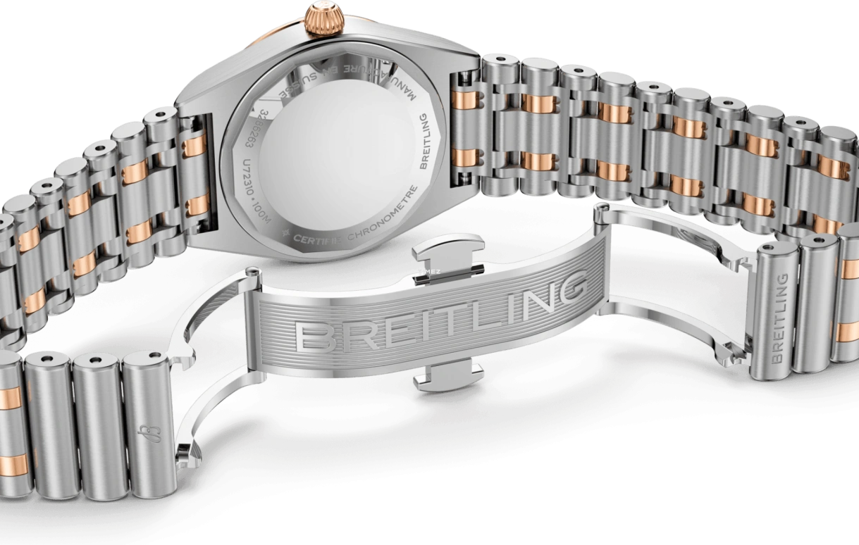 Breitling,Chronomat 28mm,28mm,Stainless Steel,Red Gold,Silver White,Quartz,In-house Caliber,Sapphire,Crystal Glass,U72310531A1U1