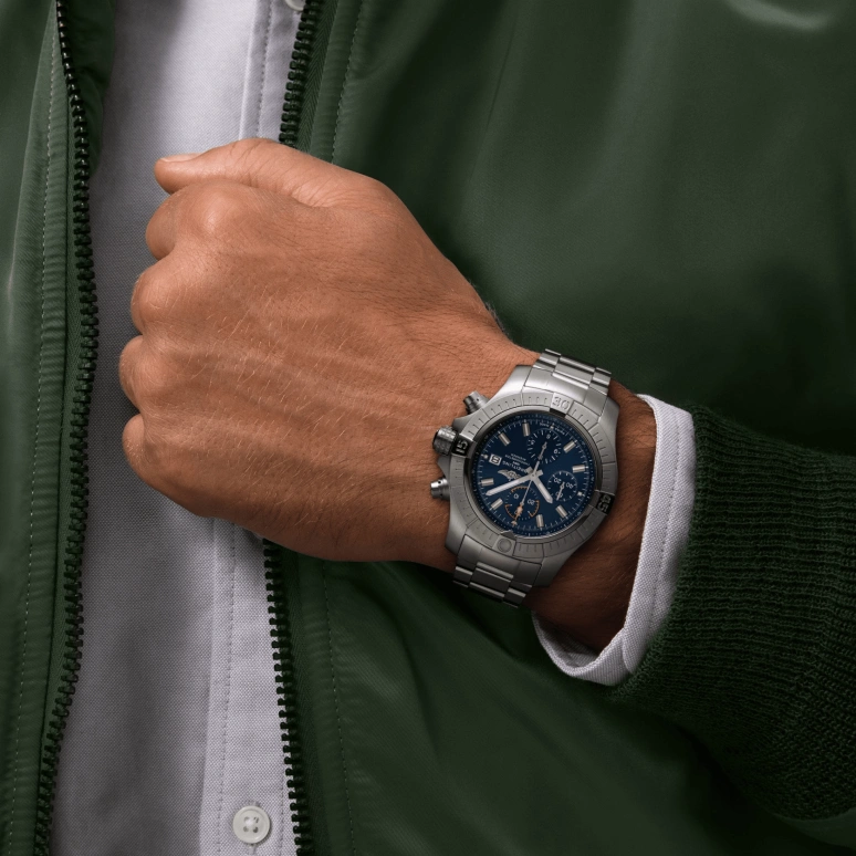 Breitling,Avenger 45mm,45mm,Stainless Steel,Blue,Automatic,Chronograph,Date,Compass,A13317101C1A1