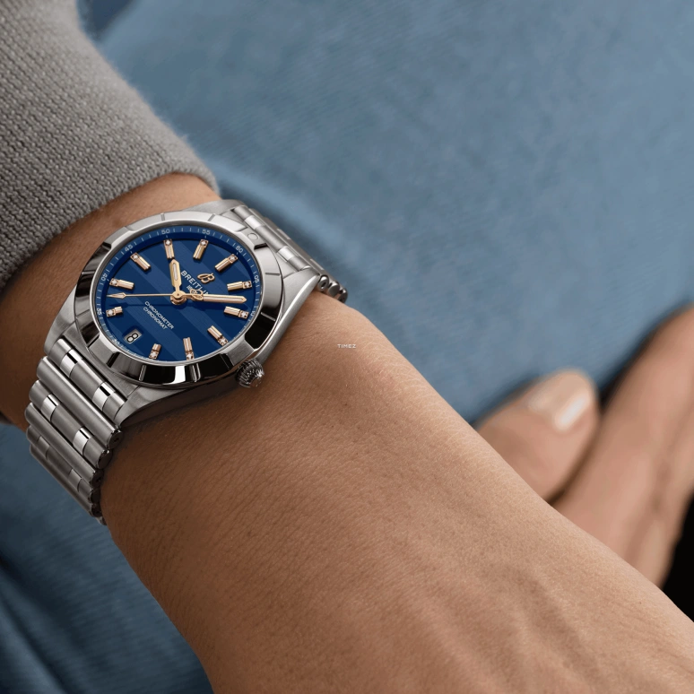 Breitling,Chronomat 32mm,32mm,Stainless Steel,Blue,Quartz,Day,26280hours,A773106A1C1A1