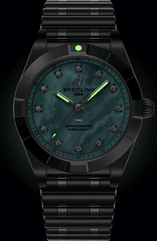Breitling,Chronomat 28mm,28mm,Stainless Steel,Blue,Quartz,In-house Caliber,Sapphire,Crystal Glass,A72310101C1A1