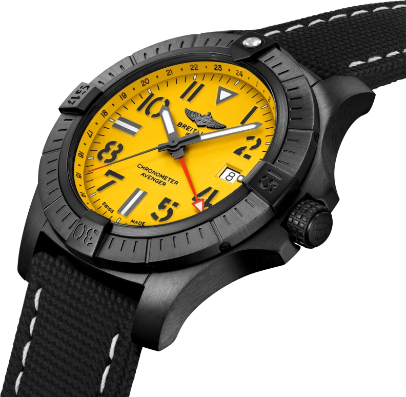 Breitling,Avenger 45mm,45mm,Titanium,Yellow,Automatic,Day,Dule Time,V323956A1I1X1