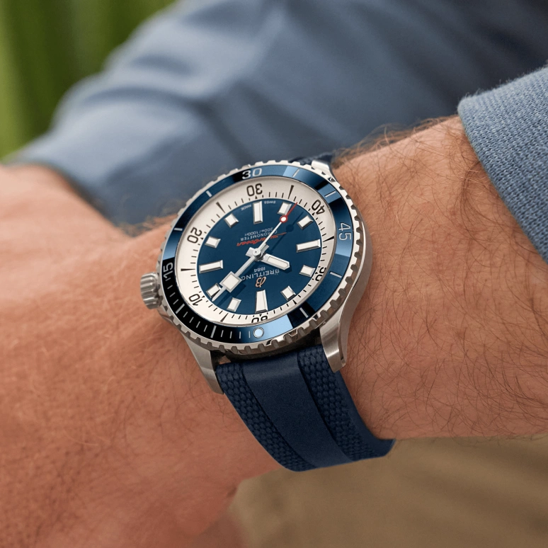 Breitling,Superocean 42mm,42mm,Stainless Steel,Blue,Automatic,40hours,In-house Caliber,A17375E71C1S1