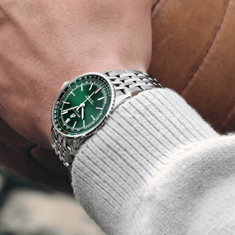 Breitling,Navitimer 41mm,41mm,Stainless Steel,Green,Automatic,38hours,In-house Caliber,A17329371L1A1