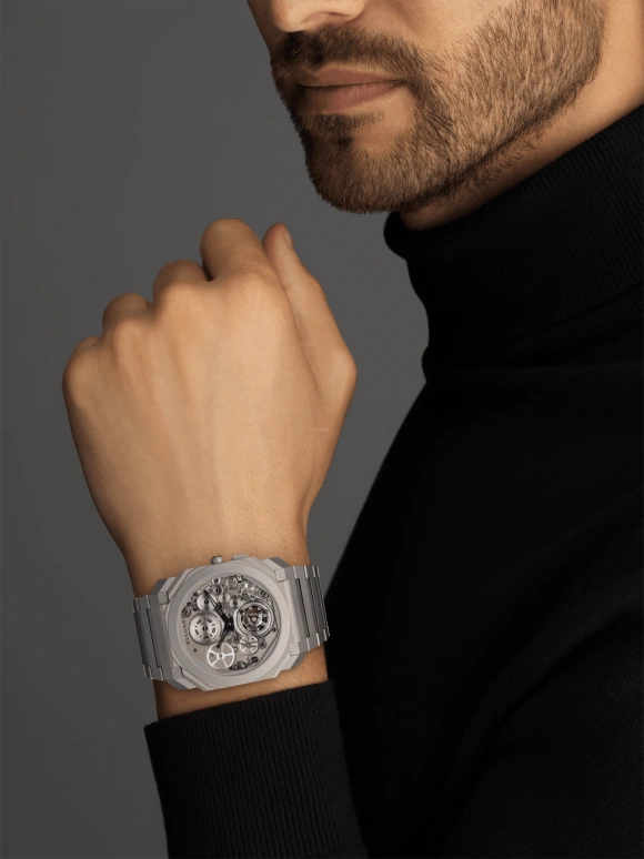 Bulgari,Octo 42mm,42mm,Titanium,Automatic,52hours,In-house Caliber,102937