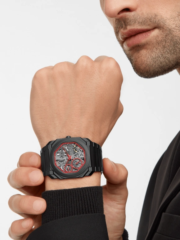 Bulgari,Octo 40mm,40mm,Ceramic,Red,Handwound,65hours,In-house Caliber,103527