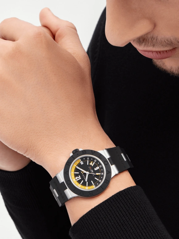 Bulgari,Other 40mm,40mm,Aluminium,Luminous,Yellow,Black,Dule Time,GMT,跳分,103702
