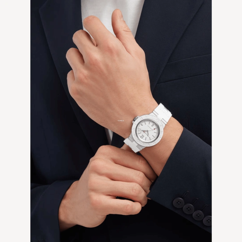 Bulgari,Aluminium 40mm,40mm,Aluminium,White,Automatic,Day,Sapphire,Crystal Glass,103964
