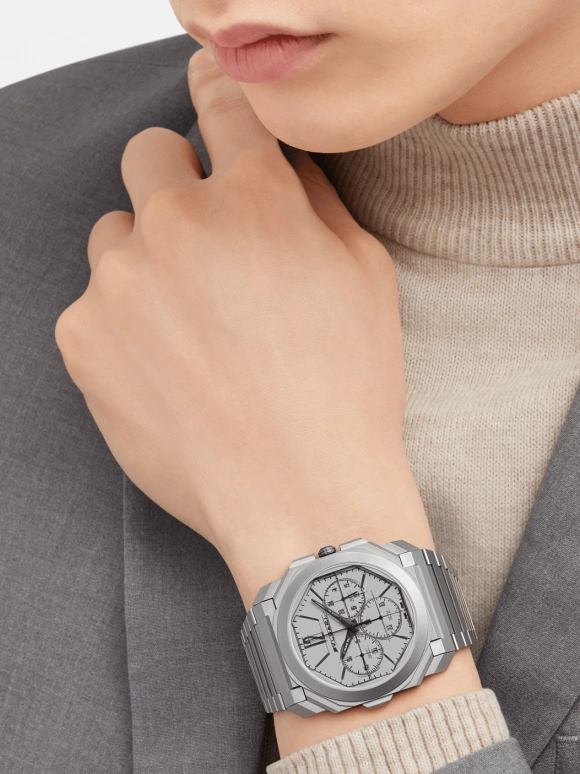 Bulgari,Octo 42mm,42mm,Titanium,Grey,Automatic,Chronograph,Column Wheel,103673