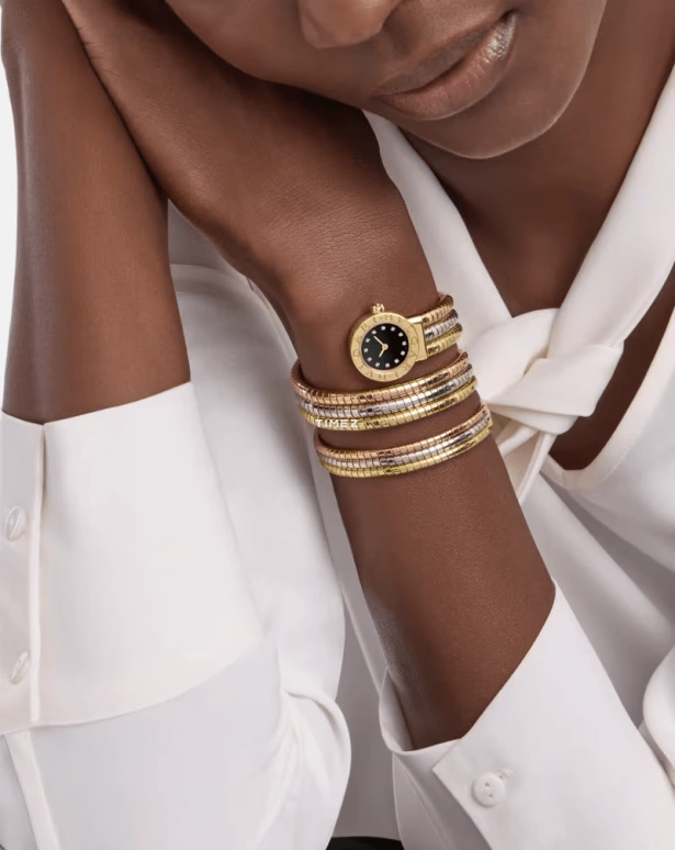 Bulgari,Bulgari Bulgari 21mm,21mm,Yellow Gold,Black,Quartz,Sapphire,Crystal Glass,Round,103776