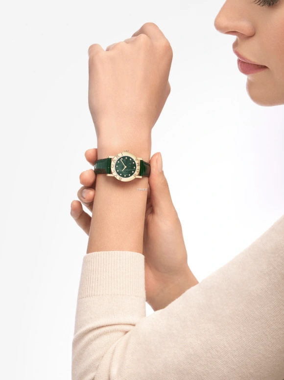 Bulgari,Bulgari Bulgari 26mm,26mm,Yellow Gold,Green,Quartz,Sapphire,Round,104111