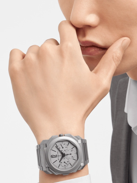 Bulgari,Octo 42mm,42mm,Titanium,Grey,Automatic,Chronograph,Column Wheel,103068