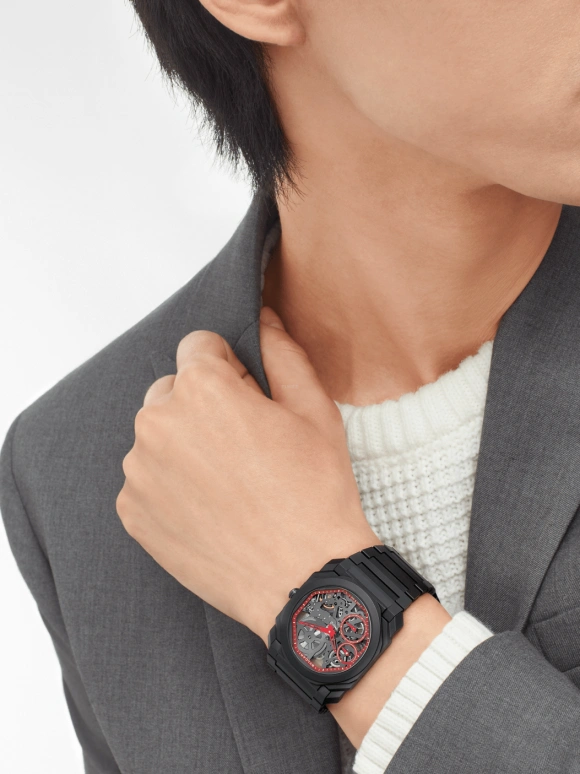 Bulgari,Octo 40mm,40mm,Ceramic,Red,Handwound,65hours,In-house Caliber,103527