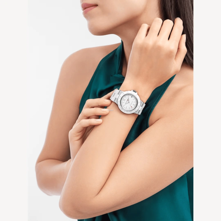 Bulgari,Aluminium 40mm,40mm,Aluminium,White,Automatic,Day,Sapphire,Crystal Glass,103964