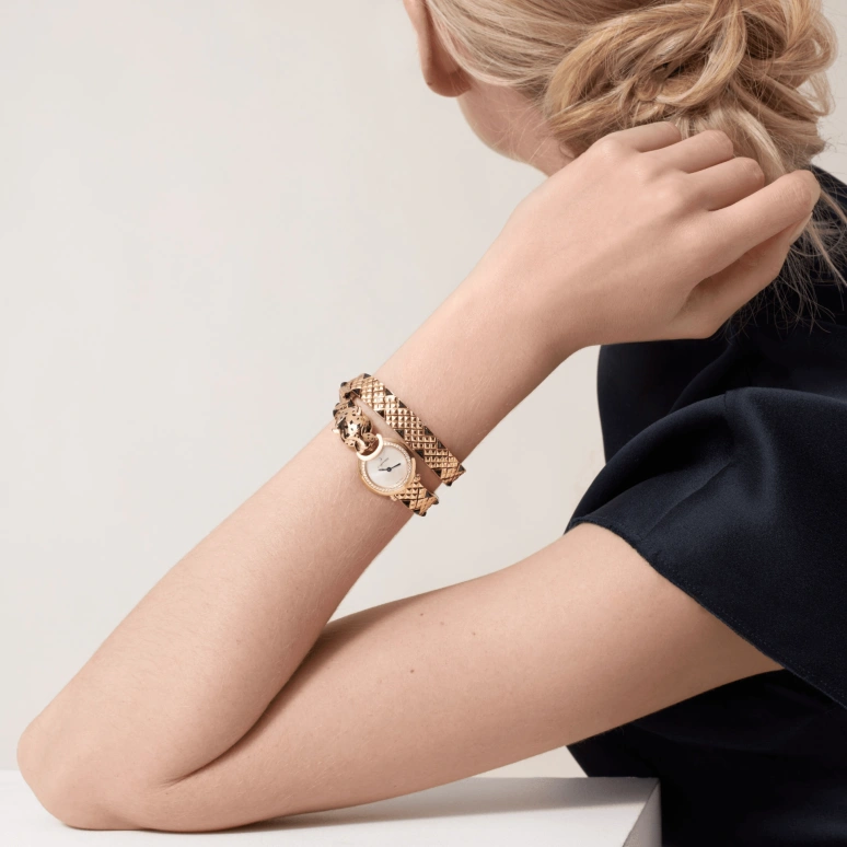 Cartier,Panthère Jewelry Watches 23.60mm,23.60mm,Yellow Gold,Gold,Quartz,Sapphire,Crystal Glass,Other,HPI01382