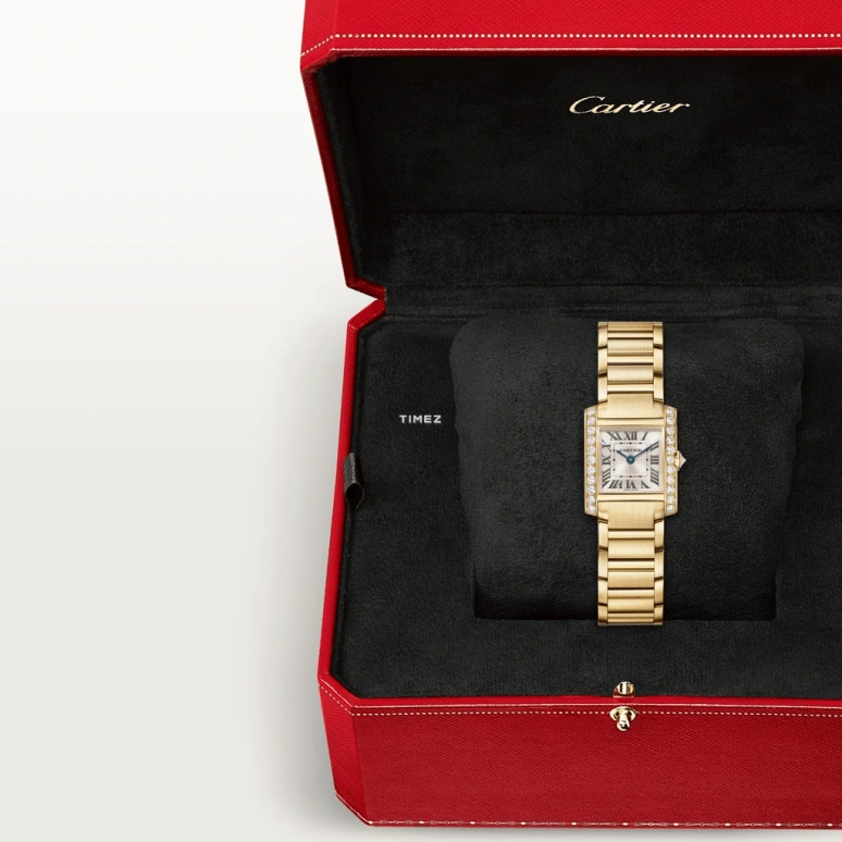 Cartier,Tank 25.70x21.20mm,25.70x21.20mm,Yellow Gold,Gold,Quartz,Sapphire,Crystal Glass,Square,WJTA0039