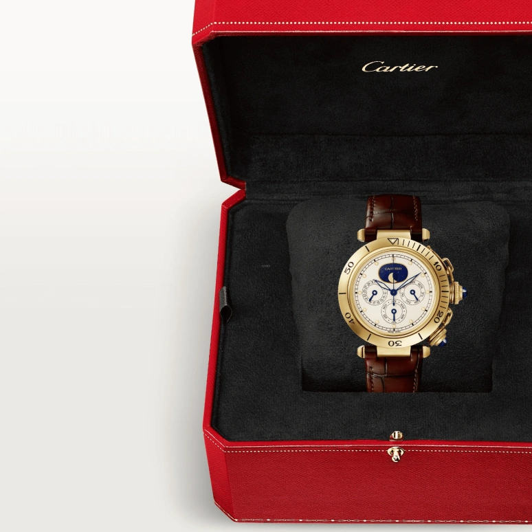 Cartier,Pasha de Cartier 38mm,38mm,Yellow Gold,Silver,Automatic,Moonphase,Month,Date,Day,In-house Caliber,Sapphire,Crystal Glass,WGPA0022