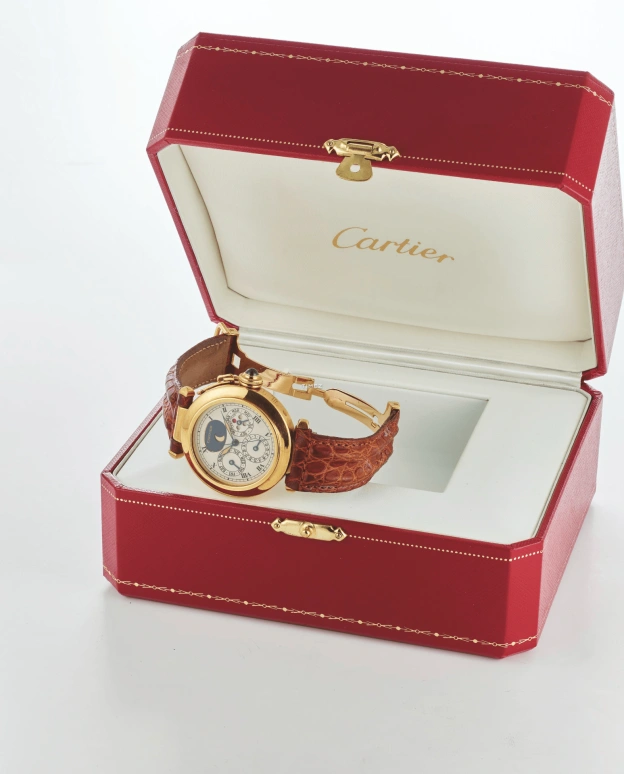 Cartier,Pasha de Cartier 38mm,38mm,Yellow Gold,Cream white,Quartz,Moonphase,Perpetual Calendar,Leap Year,Month,Sapphire,Round,30003