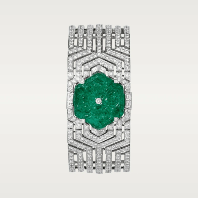 Cartier,High Jewelry Watches ,White Gold,Silver,Quartz,Sapphire,Crystal Glass,Other,HPI00571