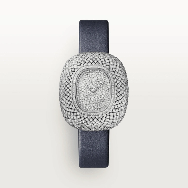 Cartier,Coussin de Cartier 39.30x32mm,39.30x32mm,White Gold,Silver,Quartz,Sapphire,Crystal Glass,Other,WJCS0011