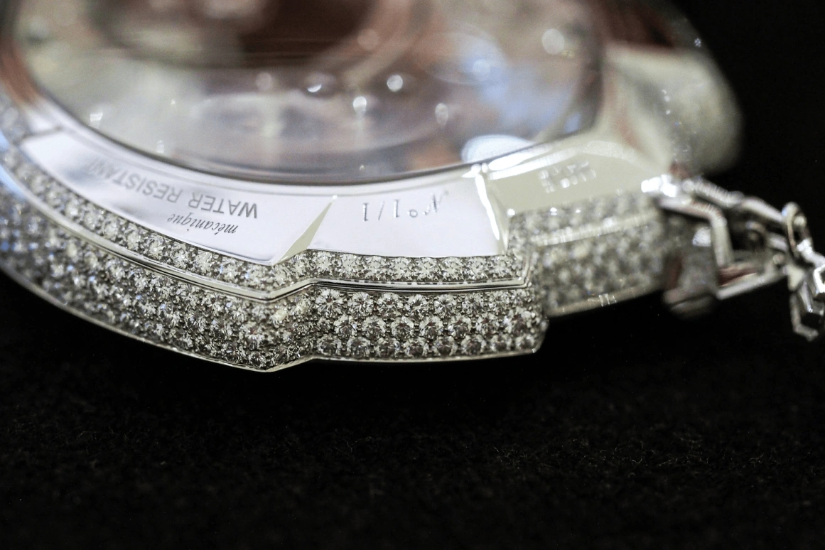 Cartier,High Jewelry Watches ,White Gold,Silver,Handwound,Tourbillon,In-house Caliber,Mysterieux Azure