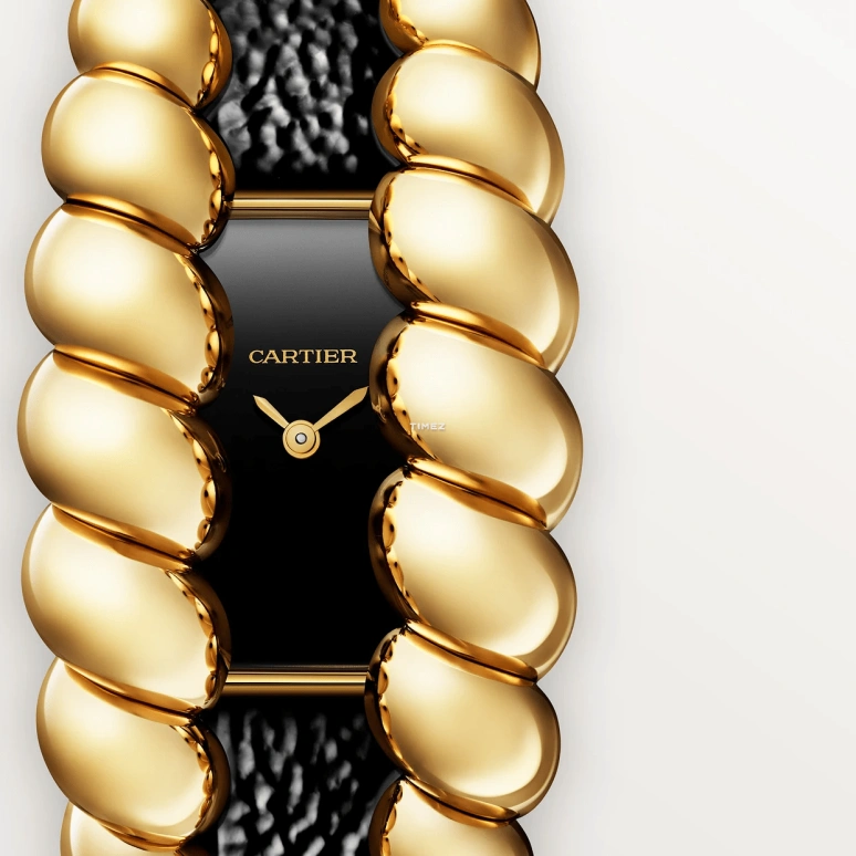 Cartier,Tressage 56.20x25.70mm,56.20x25.70mm,Yellow Gold,Black,Quartz,Sapphire,Crystal Glass,Square,HPI01689