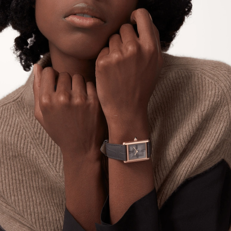 Cartier,Tank 33.70x25.50mm,33.70x25.50mm,Rose Gold,Grey,Handwound,Sapphire,Crystal Glass,Square,WGTA0092