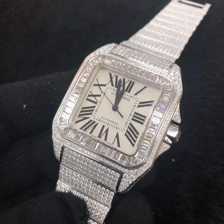 Cartier,Santos de Cartier 41.30mm,41.30mm,White Gold,Silver,Automatic,Sapphire,Crystal Glass,Square,HPI00197
