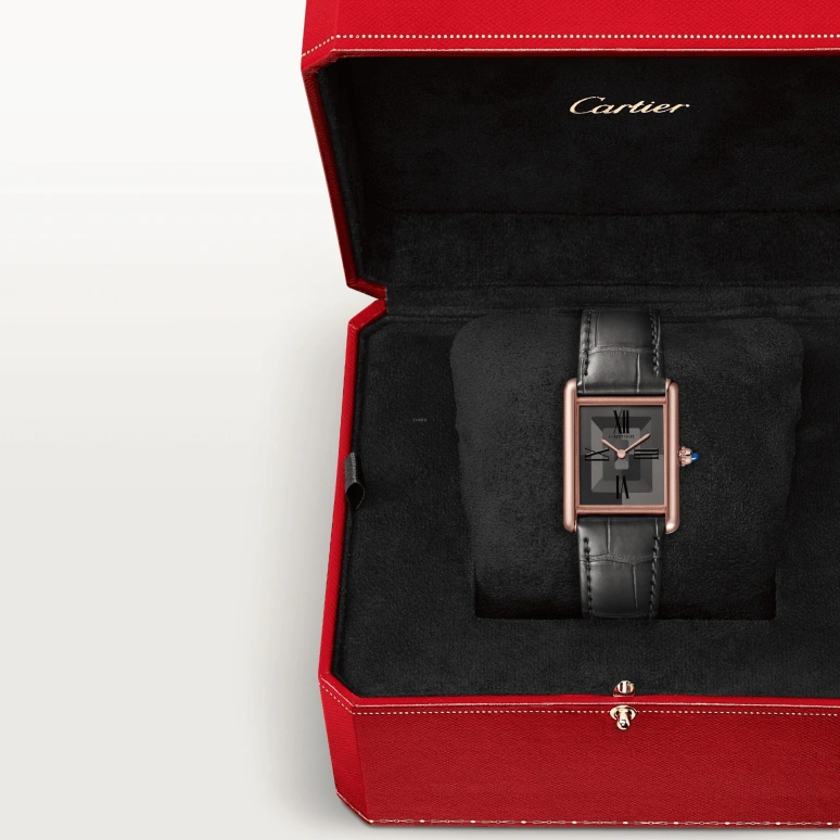 Cartier,Tank 33.70x25.50mm,33.70x25.50mm,Rose Gold,Grey,Handwound,Sapphire,Crystal Glass,Square,WGTA0092
