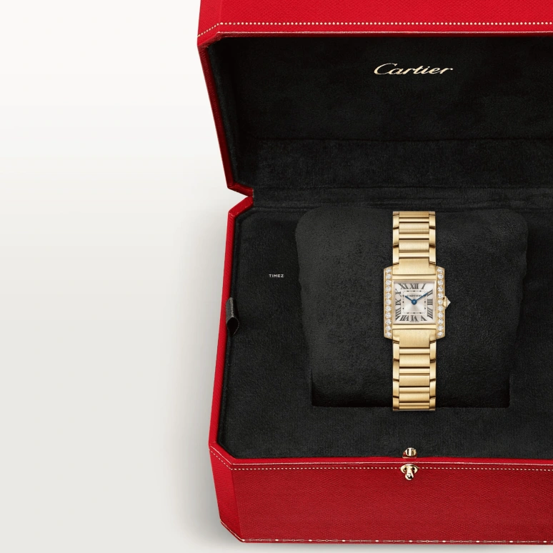 Cartier,Tank 25.70x21.20mm,25.70x21.20mm,Yellow Gold,Gold,Quartz,Sapphire,Crystal Glass,Square,WJTA0062