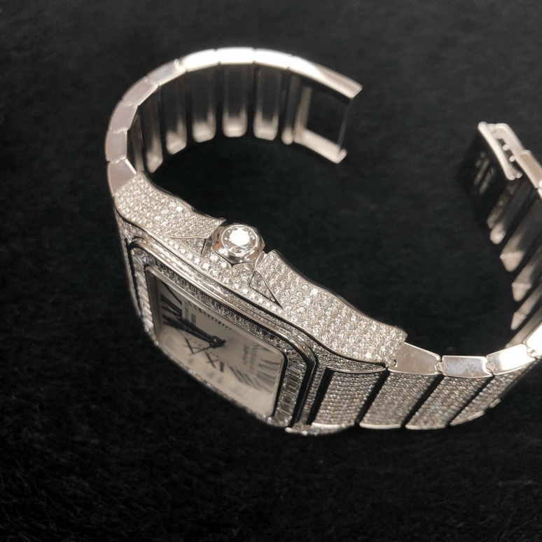 Cartier,Santos de Cartier 41.30mm,41.30mm,White Gold,Silver,Automatic,Sapphire,Crystal Glass,Square,HPI00197