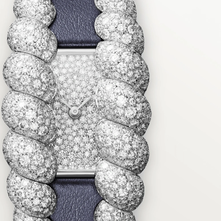 Cartier,Tressage 56.20x25.70mm,56.20x25.70mm,White Gold,Silver,Quartz,Sapphire,Crystal Glass,Square,HPI01693