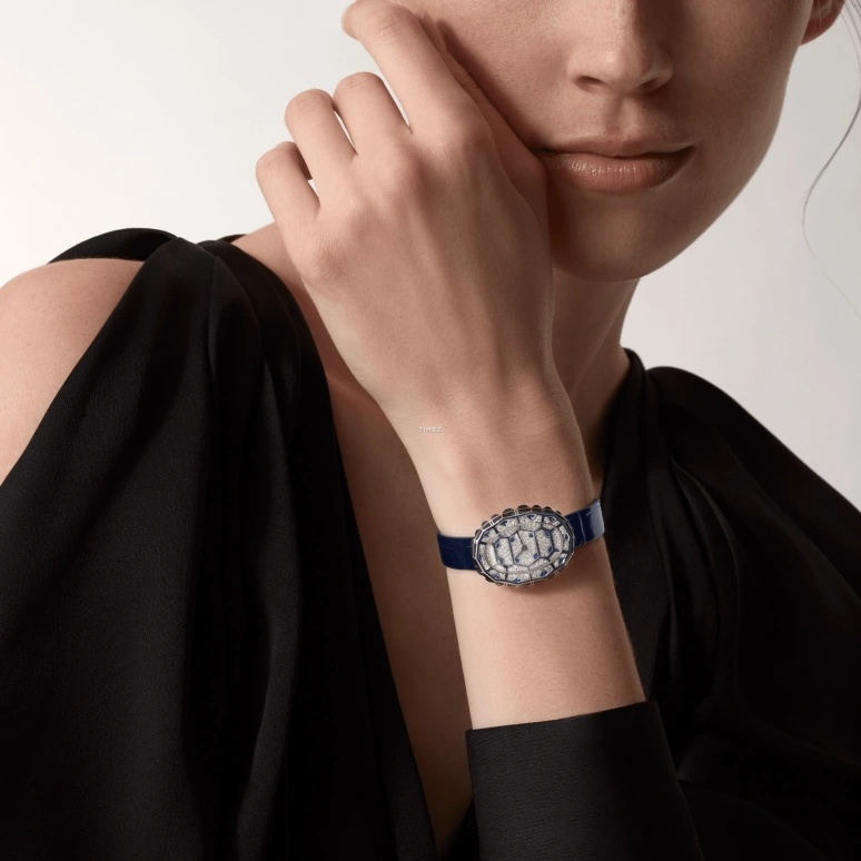 Cartier,Libre 25.47x32.39mm,25.47x32.39mm,White Gold,Silver,Quartz,Sapphire,Oval,WJLI0021