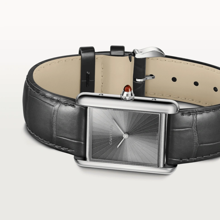 Cartier,Tank 33.70x25.50mm,33.70x25.50mm,Platinum,Grey,Handwound,38hours,In-house Caliber,WGTA0303