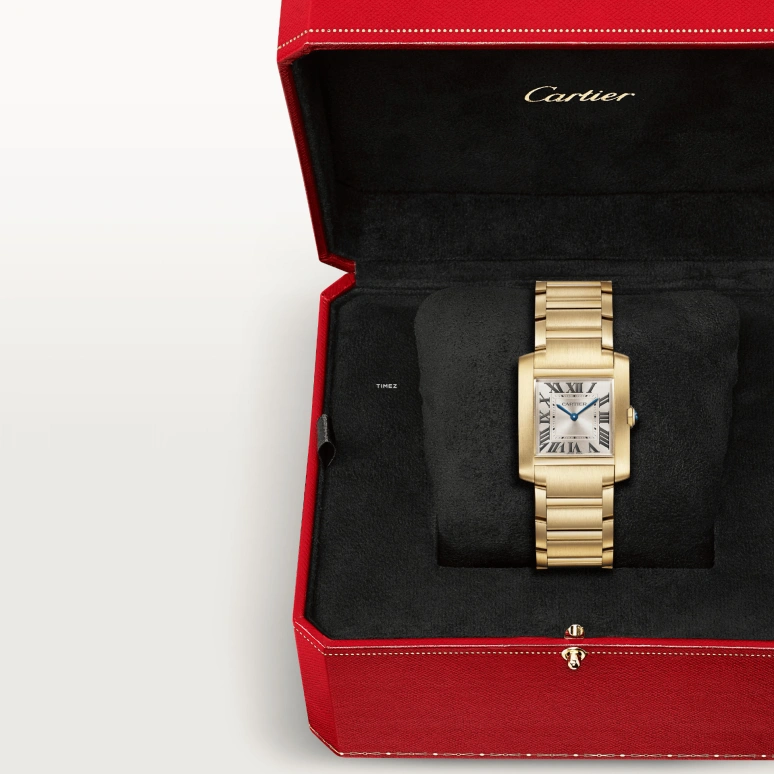 Cartier,Tank 32x27mm,32x27mm,Yellow Gold,Gold,Quartz,Sapphire,Crystal Glass,Square,WGTA0345