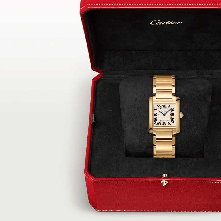 Cartier,Tank 30x25mm,30x25mm,Yellow Gold,Silver,Quartz,Sapphire,Crystal Glass,Square,WGTA0032