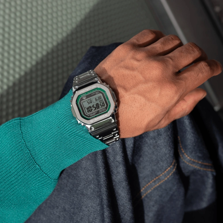 Casio,G-SHOCK 49.30x43.20mm,49.30x43.20mm,Stainless Steel,Grey,Quartz,Countdown,Chronograph,Month,Date,Glass,Square,GMW,GMW-B5000D-3