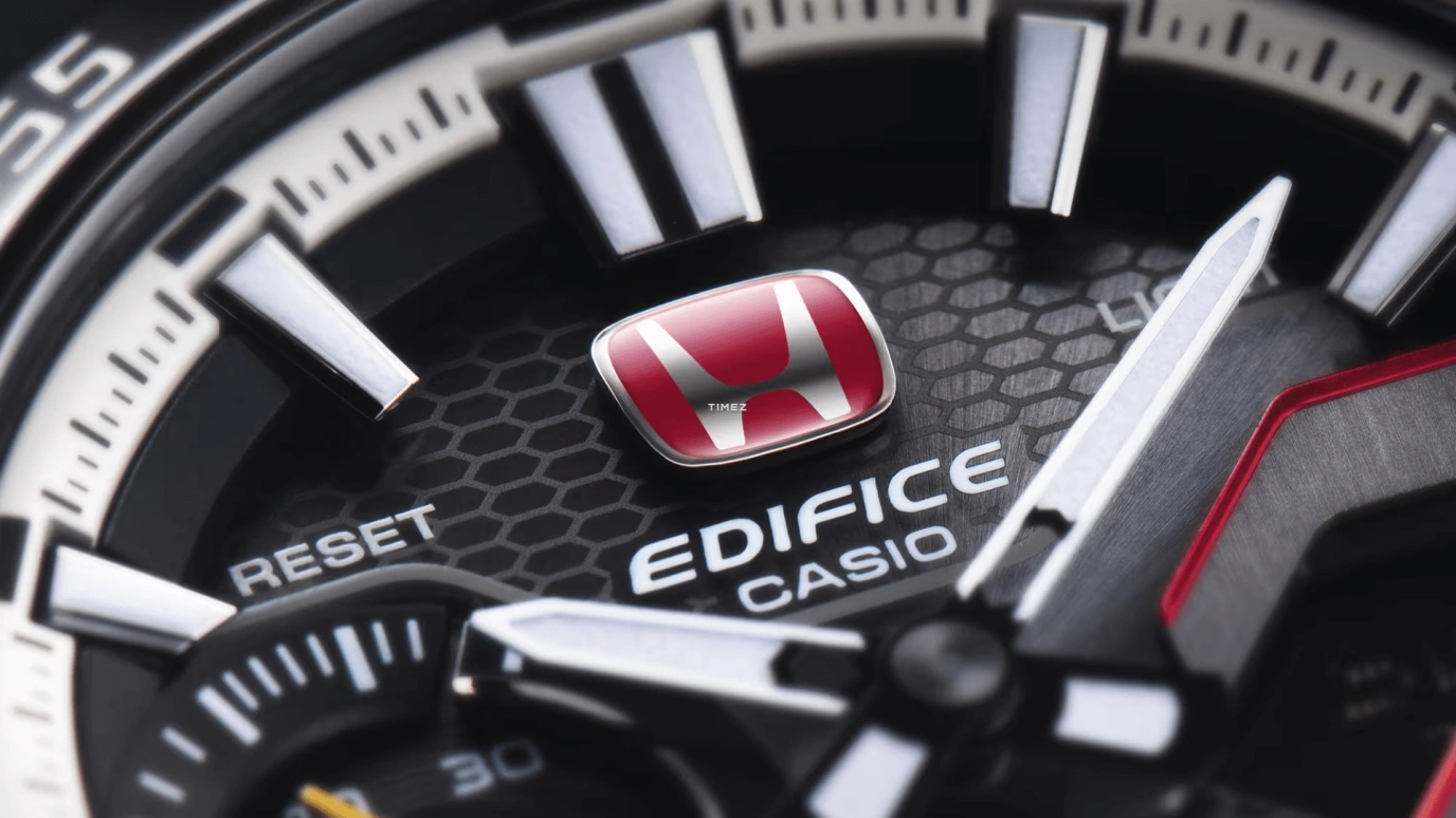 Casio,EDIFICE 48.20mm,48.20mm,Carbon,Stainless Steel,Black,Quartz,Countdown,Chronograph,Month,Date,Sapphire,Crystal Glass,Round,ECB2200HTR,ECB2200HTR-1A