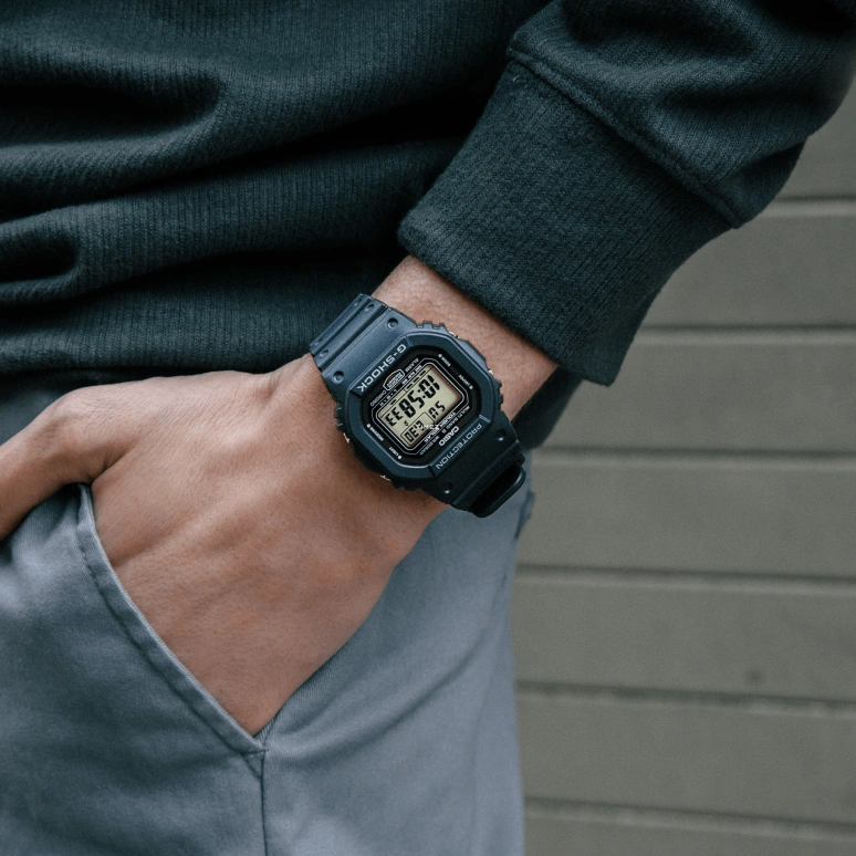 Casio,5600 48.90x42.80mm,48.90x42.80mm,Stainless Steel,Black,Grey,Quartz,Countdown,Chronograph,Month,Date,Hardlex,Square,GW5000U,GW5000U-1