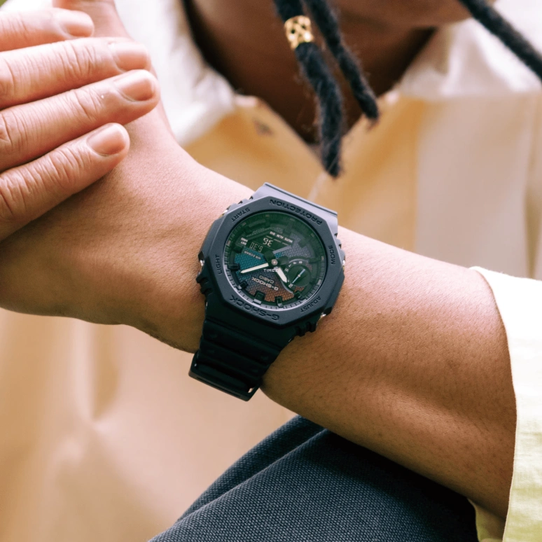 Casio,G-SHOCK 48.50x45.40mm,48.50x45.40mm,Resin,Carbon,Multi-Color,Quartz,Countdown,Chronograph,Month,Date,Hardlex,Octagon,GA2100RW,GA2100RW-1A