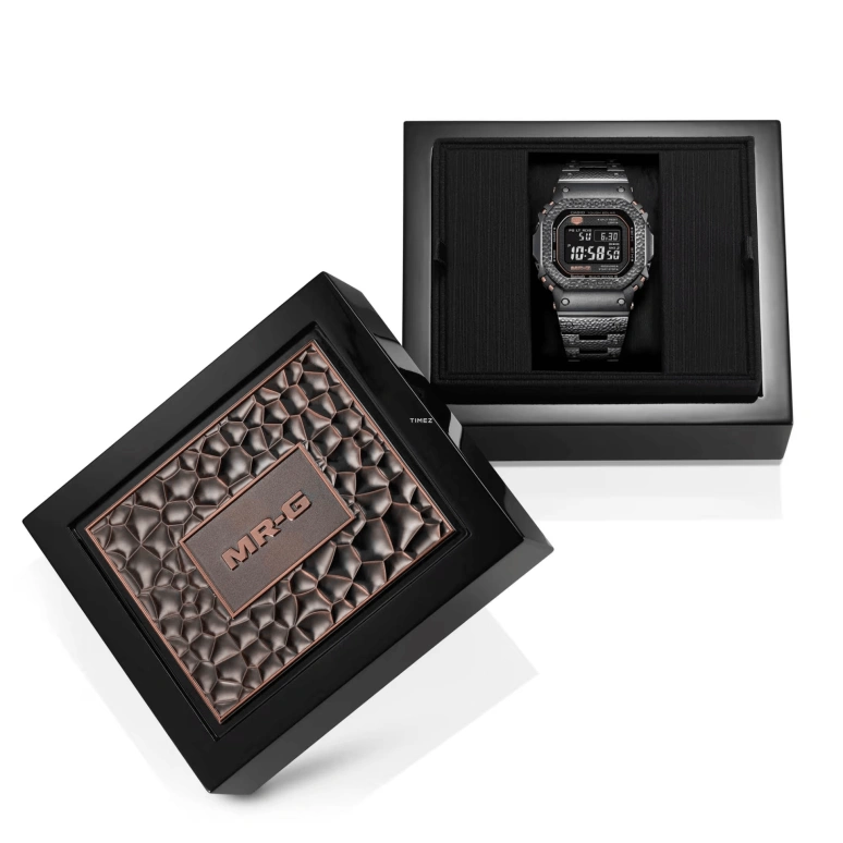 Casio,MR-G 49.40x43.20mm,49.40x43.20mm,Titanium,Black,Quartz,Countdown,Chronograph,Month,Date,Sapphire,Crystal Glass,Square,MRGB5000HT,MRGB5000HT-1
