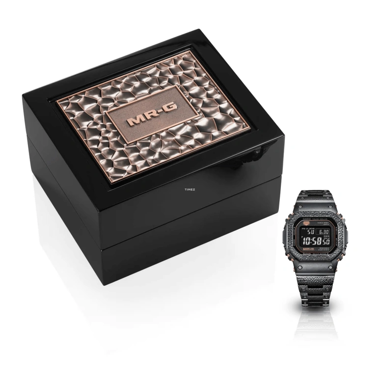 Casio,MR-G 49.40x43.20mm,49.40x43.20mm,Titanium,Black,Quartz,Countdown,Chronograph,Month,Date,Sapphire,Crystal Glass,Square,MRGB5000HT,MRGB5000HT-1